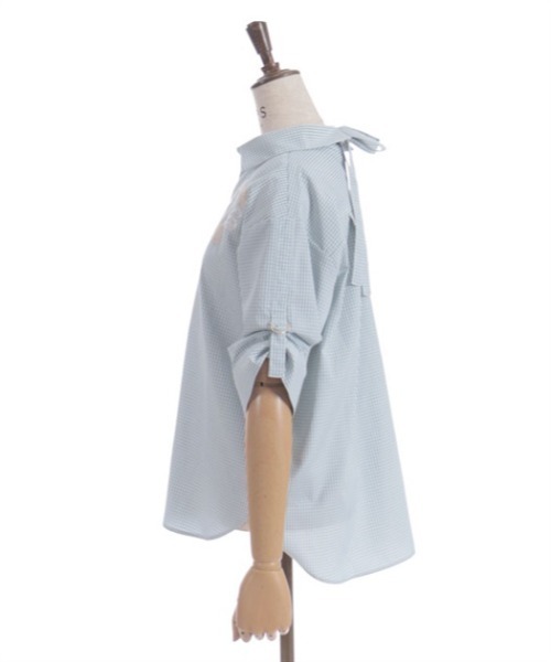 axes femme（アクシーズファム）の「花刺繍スキッパーシャツ（シャツ/ブラウス・レディース・ブラック/ホワイト/ミント/サックスブルー・FREE）」の7枚目の写真