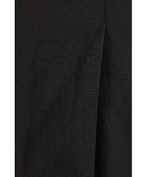 M_（エムアンダーバー）の「【M_】シアーワイドパンツ　リサイクルポリエステル使用（その他パンツ・レディース・ホワイト/ブラック・1/2）」の5枚目の写真