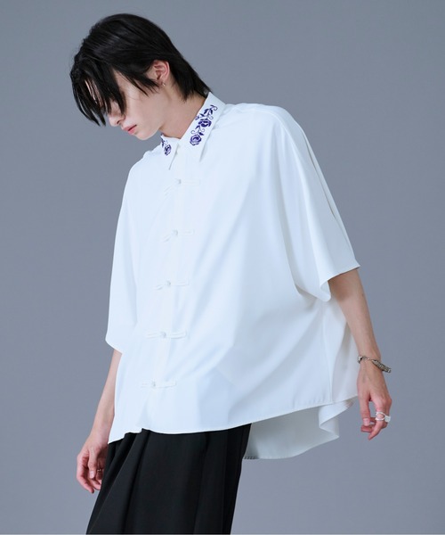 Ellno Loset(エルノロゼット)の「フラワー刺繍チャイナドルマンシャツ(シャツ/ブラウス・メンズ・ブルーグレー/オフホワイト/グリーン/ブラック・SMALL/LARGE/MEDIUM)」の20枚目の写真