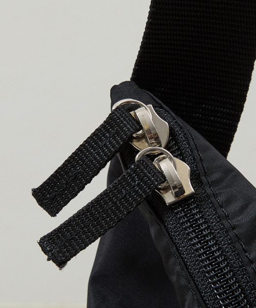 20/80(テゥエンティーエイティー)の「20/80 トゥエンティーエイティー / RIP STOP NYLON SHOULDER BAG リップストップナイロンショルダーバッグ / S060(ショルダーバッグ・メンズ・ブラック/ダークグレー・FREE)」の13枚目の写真