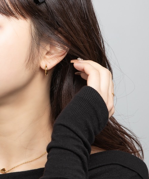 kirakiraShop(キラキラショップ)の「キャッチレス フープ ピアス(ピアス(両耳用)・レディース・ゴールド・#20/#16/#14/#12/#10/#8)」の4枚目の写真