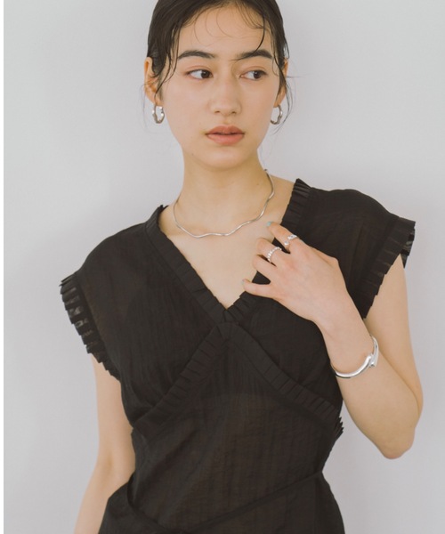 DRWCYS(ドロシーズ)の「リムシアートップス(Tシャツ/カットソー・レディース・ホワイト/ブラック・FREE)」の16枚目の写真