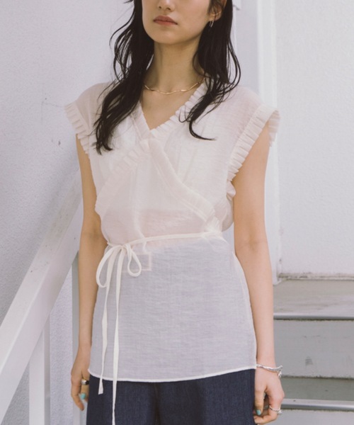 DRWCYS(ドロシーズ)の「リムシアートップス(Tシャツ/カットソー・レディース・ホワイト/ブラック・FREE)」の6枚目の写真