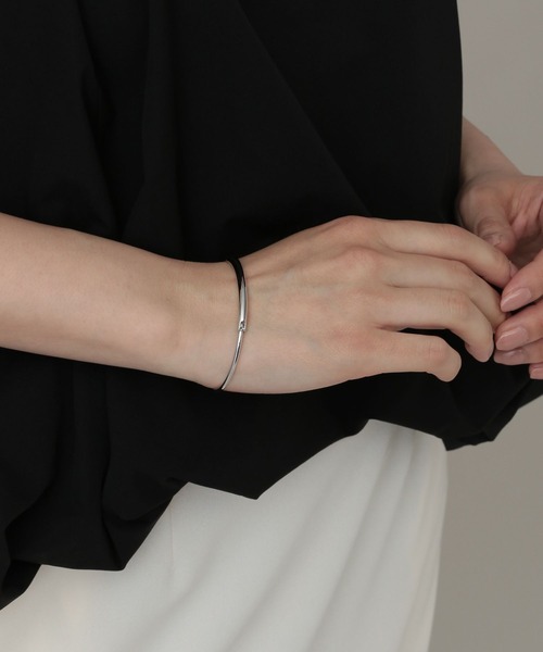A part by(アパートバイ)の「ナローバングル(バングル/リストバンド・レディース・GOLD/Silver・FREE)」の3枚目の写真