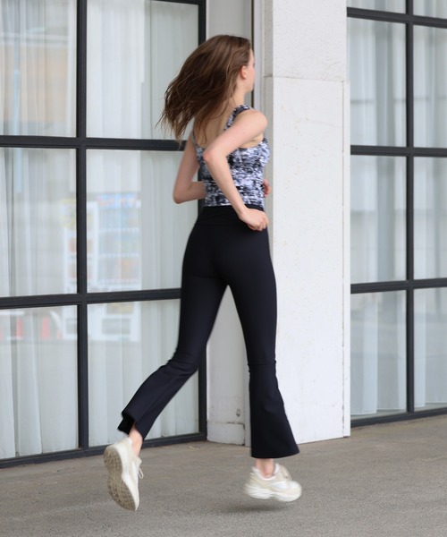 Julier Yoga and Relax(ジュリエヨガアンドリラックス)の「Julier エコシーベア天フレアパンツ(その他パンツ・レディース・ダークブルー/グレー/ブラック・1/0)」の7枚目の写真