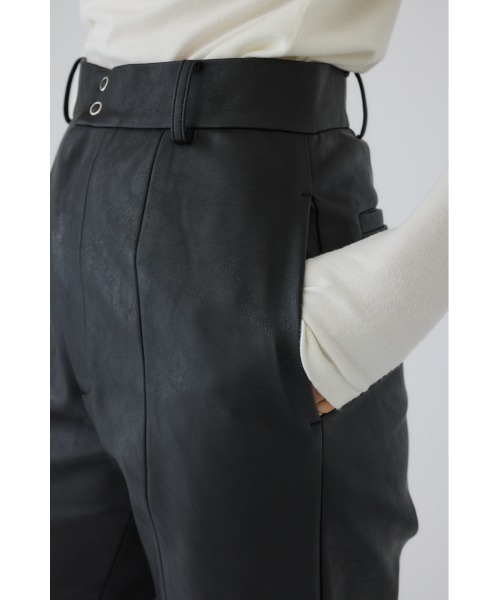 RIM.ARK（リムアーク）の「Leather like PT レザーライクパンツ（スラックス・レディース・ブラック・38/36）」の12枚目の写真