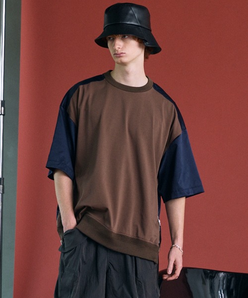 MAISON SPECIAL(メゾンスペシャル)の「《UNISEX》Different Material Docking Prime-Over Side Zip T-Shirt/異素材ドッキングプライムオーバーサイドジップTシャツ【MAISON SPECIAL/メゾンスペシャル】(Tシャツ/カットソー・メンズ・ブラック/グレイッシュベージュ/ブラウン/その他1・1/2/0)」の4枚目の写真