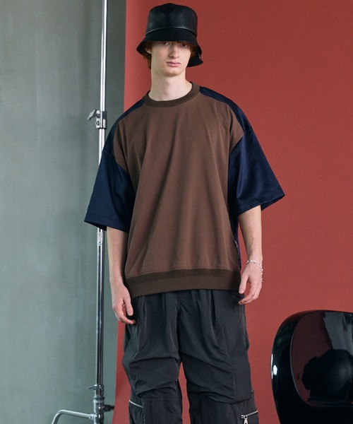 MAISON SPECIAL(メゾンスペシャル)の「《UNISEX》Different Material Docking Prime-Over Side Zip T-Shirt/異素材ドッキングプライムオーバーサイドジップTシャツ【MAISON SPECIAL/メゾンスペシャル】(Tシャツ/カットソー・メンズ・ブラック/グレイッシュベージュ/ブラウン/その他1・1/2/0)」の19枚目の写真