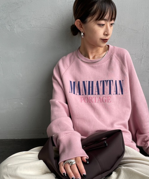 Manhattan Portage（マンハッタンポーテージ）の「[MANHATTAN PORTAGE/マンハッタンポーテージ] 別注 ロゴプリント カットオフスウェット（スウェット・レディース・グレー/ブラック/ピンク/ネイビー/オートミール・F）」の5枚目の写真