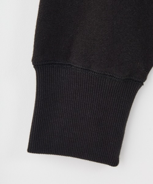 Manhattan Portage（マンハッタンポーテージ）の「[MANHATTAN PORTAGE/マンハッタンポーテージ] 別注 ロゴプリント カットオフスウェット（スウェット・レディース・グレー/ブラック/ピンク/ネイビー/オートミール・F）」の21枚目の写真