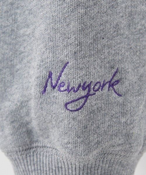 Manhattan Portage（マンハッタンポーテージ）の「[MANHATTAN PORTAGE/マンハッタンポーテージ] 別注 ロゴプリント カットオフスウェット（スウェット・レディース・グレー/ブラック/ピンク/ネイビー/オートミール・F）」の22枚目の写真