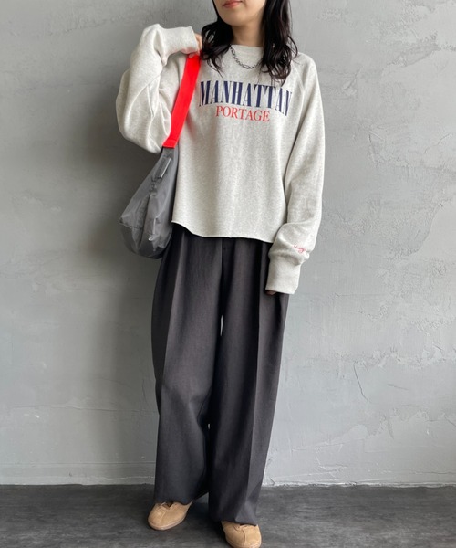 Manhattan Portage（マンハッタンポーテージ）の「[MANHATTAN PORTAGE/マンハッタンポーテージ] 別注 ロゴプリント カットオフスウェット（スウェット・レディース・グレー/ブラック/ピンク/ネイビー/オートミール・F）」の8枚目の写真