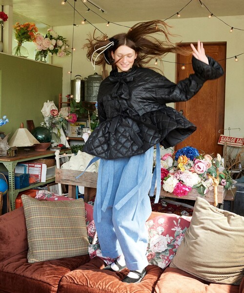 CAROLINA GLASER（カロリナ グレイサー）の「リボン キルティング ブルゾン（ブルゾン・レディース・ブルー系その他/ブラック・ONE SIZE）」の3枚目の写真