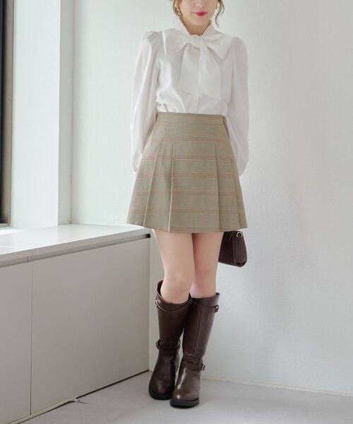 continuer de NICE CLAUP（コンティニューデナイスクラップ）の「【リバイバルアイテム】【新色登場！】リボンボウタイブラウス（シャツ/ブラウス・レディース・ブラック/オフホワイト/チェック/サックスブルー/ストライプ・FREE）」の13枚目の写真