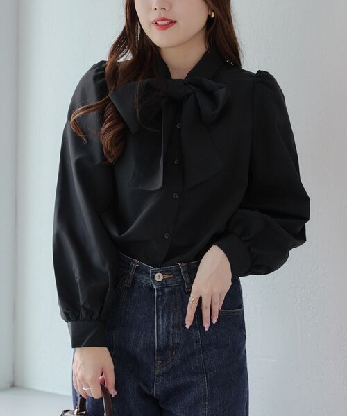 continuer de NICE CLAUP（コンティニューデナイスクラップ）の「【リバイバルアイテム】【新色登場！】リボンボウタイブラウス（シャツ/ブラウス・レディース・ブラック/オフホワイト/チェック/サックスブルー/ストライプ・FREE）」の16枚目の写真