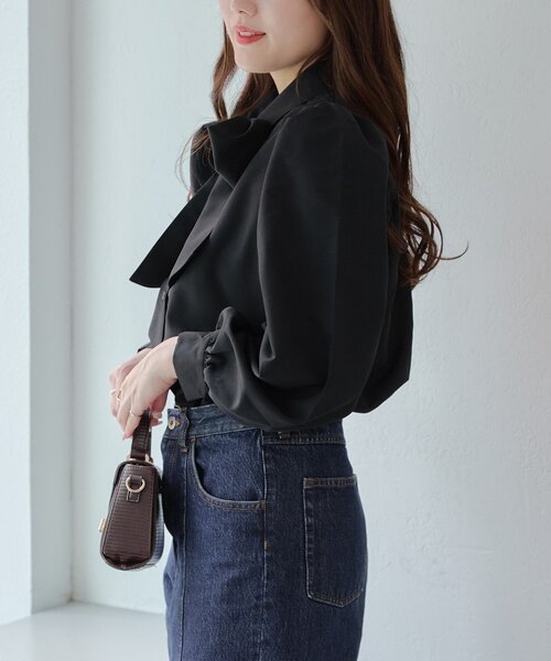 continuer de NICE CLAUP（コンティニューデナイスクラップ）の「【リバイバルアイテム】【新色登場！】リボンボウタイブラウス（シャツ/ブラウス・レディース・ブラック/オフホワイト/チェック/サックスブルー/ストライプ・FREE）」の17枚目の写真