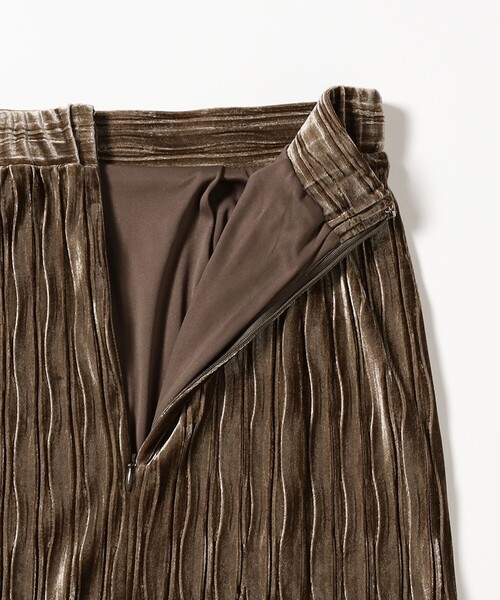 Ray BEAMS（レイビームス）の「プリーツ ベロア タイト スカート（スカート・レディース・ブラック/ダークブラウン・0/1）」の19枚目の写真