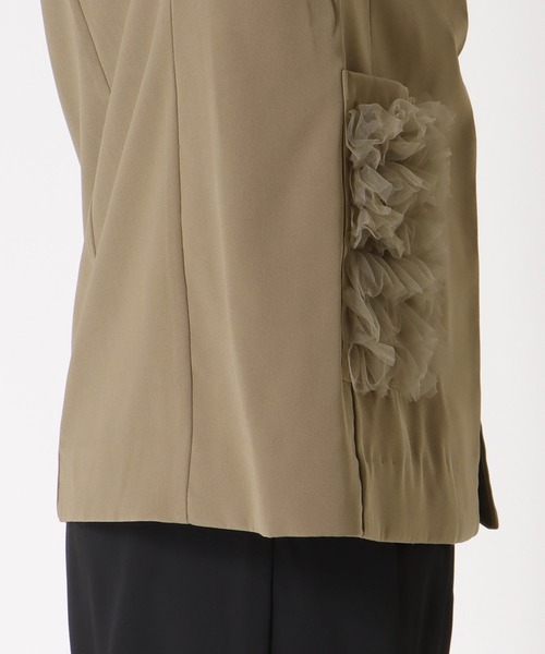 Three Four Time(スリーフォータイム)の「ポケットフリルジャケット(テーラードジャケット・レディース・ブラック/ブラウン・FREE)」の3枚目の写真