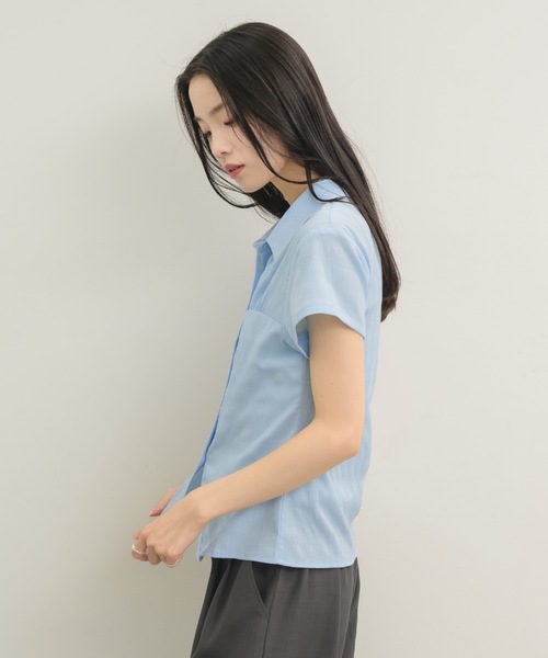 NEUNA(ヌナ)の「【ナチュラルに細見え◎】プリーツコンパクトブラウス(Tシャツ/カットソー・レディース・ライトブルー/オフホワイト・FREE)」の13枚目の写真
