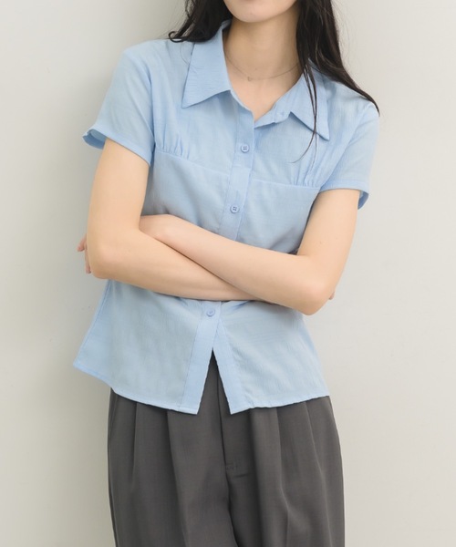 NEUNA(ヌナ)の「【ナチュラルに細見え◎】プリーツコンパクトブラウス(Tシャツ/カットソー・レディース・ライトブルー/オフホワイト・FREE)」の6枚目の写真