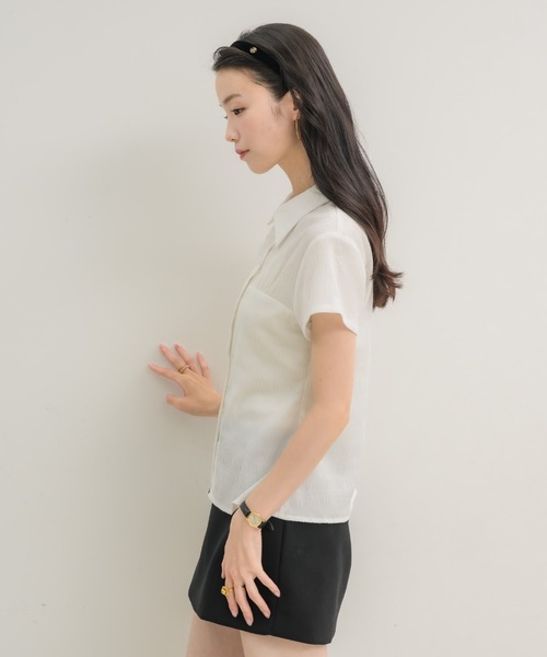 NEUNA(ヌナ)の「【ナチュラルに細見え◎】プリーツコンパクトブラウス(Tシャツ/カットソー・レディース・ライトブルー/オフホワイト・FREE)」の4枚目の写真