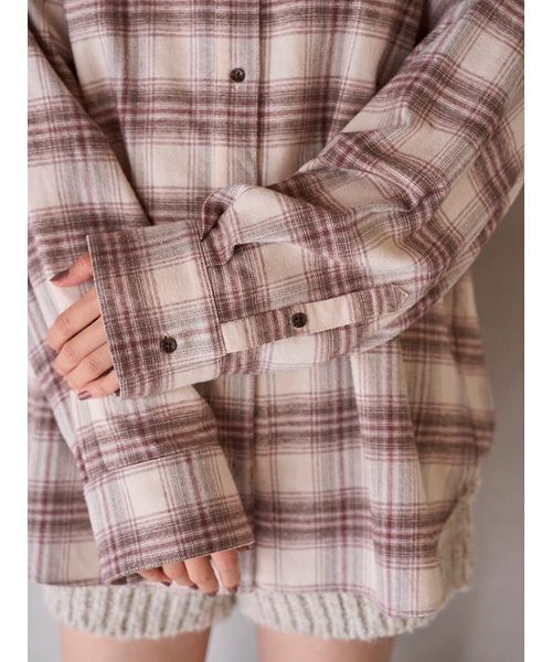 SNIDEL（スナイデル）の「オーバーサイズネルシャツ（シャツ/ブラウス・レディース・ブラック/ベージュ/ブルー・F）」の11枚目の写真