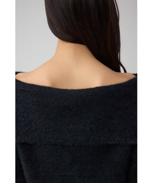 AZUL by moussy(アズールバイマウジー)の「モヘヤライクオフショルダーニット(ニット/セーター・レディース・アイボリー/ブラック/サックスブルー/チャコールグレー・FREE)」の8枚目の写真