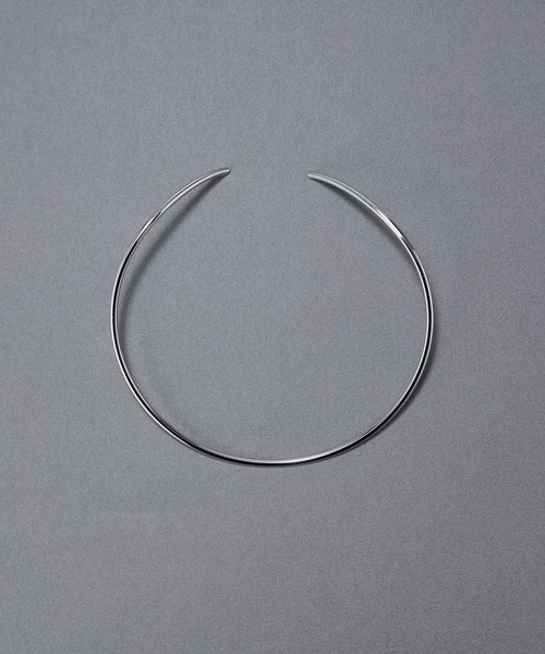 Phoebe（フィービィー）の「ルーセントラインチョーカー/ネックレス/ネックカフ/40cm（チョーカー・レディース・シルバー/イエローゴールド・FREE）」の2枚目の写真