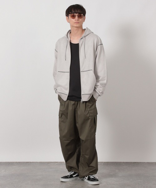 LAKOLE（ラコレ）の「※ステッチスエードZIPパーカー / 587065（パーカー・メンズ・チャコール/ライトグレー/ブルー・MEDIUM/LARGE）」の4枚目の写真