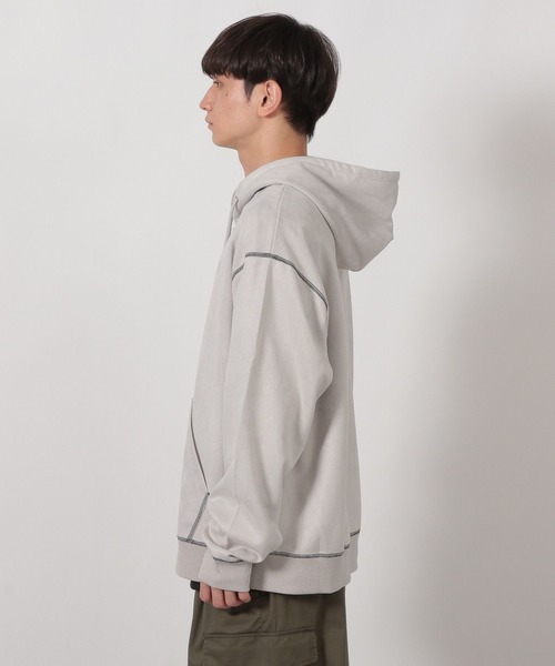 LAKOLE（ラコレ）の「※ステッチスエードZIPパーカー / 587065（パーカー・メンズ・チャコール/ライトグレー/ブルー・MEDIUM/LARGE）」の13枚目の写真