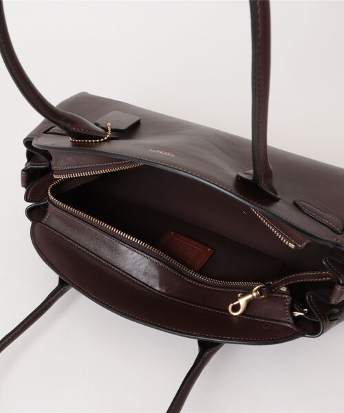 COACH（コーチ）の「エンパイア キャリーオール バッグ 34（ショルダーバッグ・レディース・ブラウン系その他・ONE）」の3枚目の写真