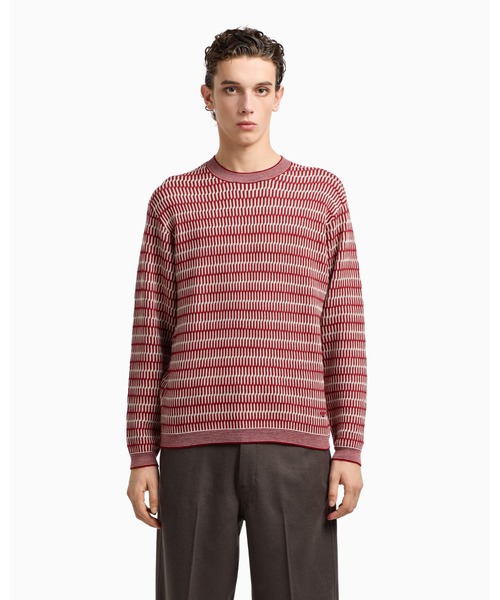 EMPORIO ARMANI（エンポリオアルマーニ）の「【エンポリオ アルマーニ】セーター バージンウールジャカード ツートン刺繍ステッチ（ニット/セーター・メンズ・レッド系/ネイビー系・MEDIUM/SMALL/X-LARGE/LARGE）」の2枚目の写真