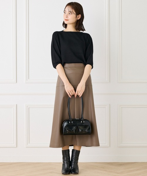 INED(イネド)の「ドルマンスリーブニット《Cuoo》(ニット/セーター・レディース・グレー/ブラック/カーキ/イエロー・9号)」の14枚目の写真