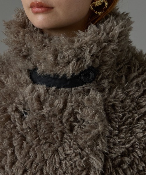 r.（アールドット）の「プードルファー　2wayカラーコート（ピーコート・レディース・ブラック/キナリ/グレー/グレイッシュベージュ・FREE）」の8枚目の写真