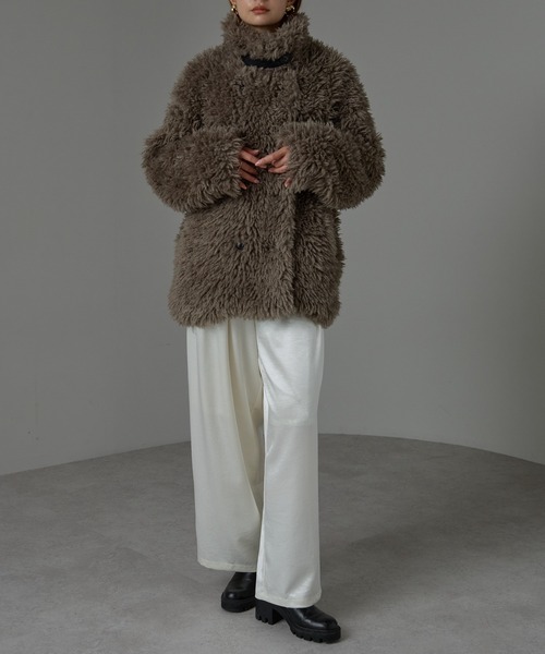 r.（アールドット）の「プードルファー　2wayカラーコート（ピーコート・レディース・ブラック/キナリ/グレー/グレイッシュベージュ・FREE）」の10枚目の写真