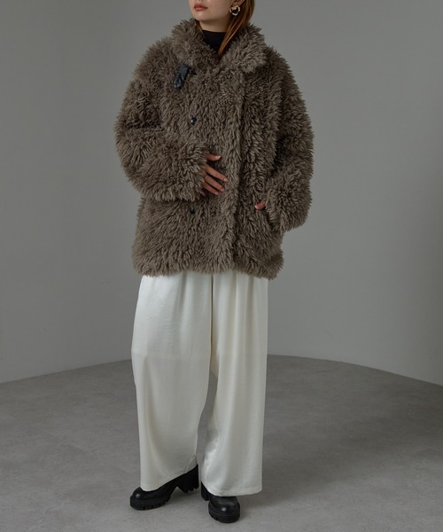 r.（アールドット）の「プードルファー　2wayカラーコート（ピーコート・レディース・ブラック/キナリ/グレー/グレイッシュベージュ・FREE）」の19枚目の写真