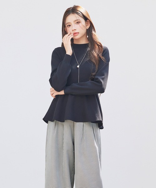 SAISON DE PAPILLON（セゾンドパピヨン）の「【高評価】モックネックペプラムニット プルオーバー ニット ペプラム プチハイネック 体型カバー着痩せ（ニット/セーター・レディース・ベージュ/グレー/ブルーグレー/ブラック・M/L）」の8枚目の写真