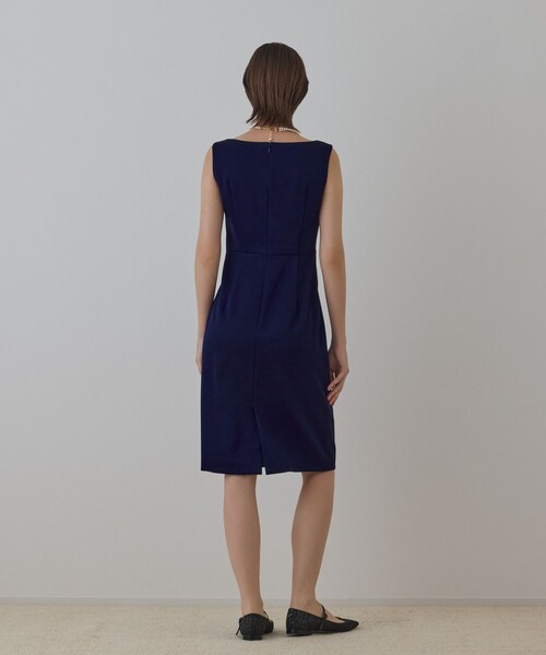 GRACE CONTINENTAL(グレースコンチネンタル)の「サテンクロスドレープワンピース(ドレス・レディース・ブラック/ラベンダー/ネイビー・34/36/38)」の14枚目の写真