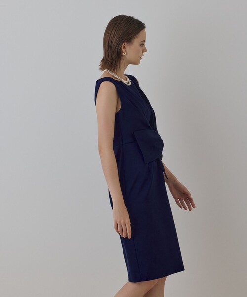 GRACE CONTINENTAL(グレースコンチネンタル)の「サテンクロスドレープワンピース(ドレス・レディース・ブラック/ラベンダー/ネイビー・34/36/38)」の18枚目の写真