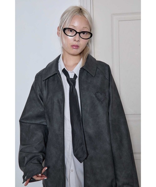 Heart Tattoo(ハートタトゥー)の「Heart art design jacket / ハート型押しジャケット(ブルゾン・レディース・ブラック/ブラック系・FREE)」の17枚目の写真