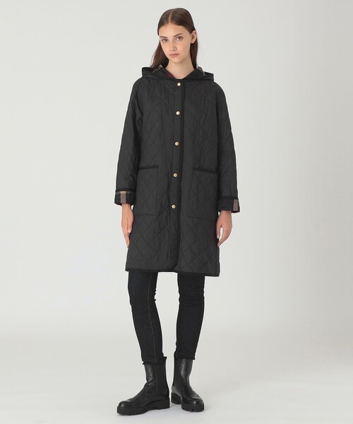 BLUE LABEL CRESTBRIDGE(ブルーレーベルクレストブリッジ)の「【一部店舗限定】クレストブリッジチェックキルティングコート(トレンチコート・レディース・ブラック/ダークネイビー/ベージュ・36/38/40)」の4枚目の写真