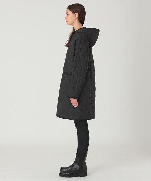 BLUE LABEL CRESTBRIDGE(ブルーレーベルクレストブリッジ)の「【一部店舗限定】クレストブリッジチェックキルティングコート(トレンチコート・レディース・ブラック/ダークネイビー/ベージュ・36/38/40)」の5枚目の写真