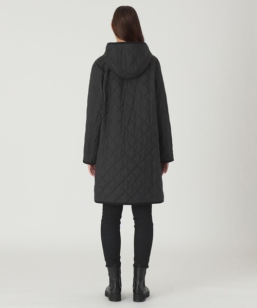 BLUE LABEL CRESTBRIDGE(ブルーレーベルクレストブリッジ)の「【一部店舗限定】クレストブリッジチェックキルティングコート(トレンチコート・レディース・ブラック/ダークネイビー/ベージュ・36/38/40)」の6枚目の写真