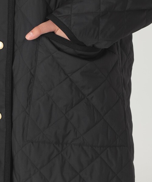 BLUE LABEL CRESTBRIDGE(ブルーレーベルクレストブリッジ)の「【一部店舗限定】クレストブリッジチェックキルティングコート(トレンチコート・レディース・ブラック/ダークネイビー/ベージュ・36/38/40)」の8枚目の写真