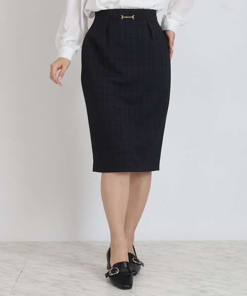 TRUDEA(トルディア)の「ビット付きチェックタイトスカート(スカート・レディース・チャコールグレー/ベージュ・SMALL/MEDIUM/LARGE)」の1枚目の写真