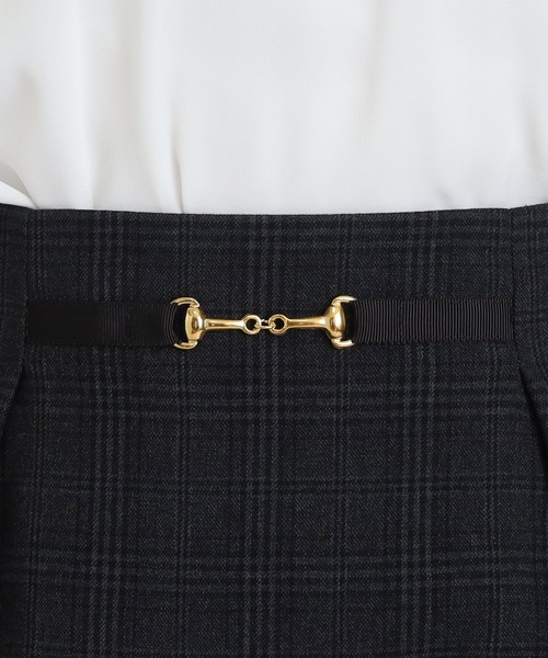 TRUDEA(トルディア)の「ビット付きチェックタイトスカート(スカート・レディース・チャコールグレー/ベージュ・SMALL/MEDIUM/LARGE)」の15枚目の写真