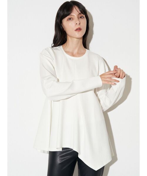 ELENDEEK（エレンディーク）の「アシンメトリーヘムロングスリーブカットソー（Tシャツ/カットソー・レディース・ブラック/グレー/オフホワイト・FREE）」の5枚目の写真