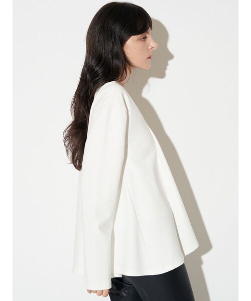 ELENDEEK（エレンディーク）の「アシンメトリーヘムロングスリーブカットソー（Tシャツ/カットソー・レディース・ブラック/グレー/オフホワイト・FREE）」の6枚目の写真