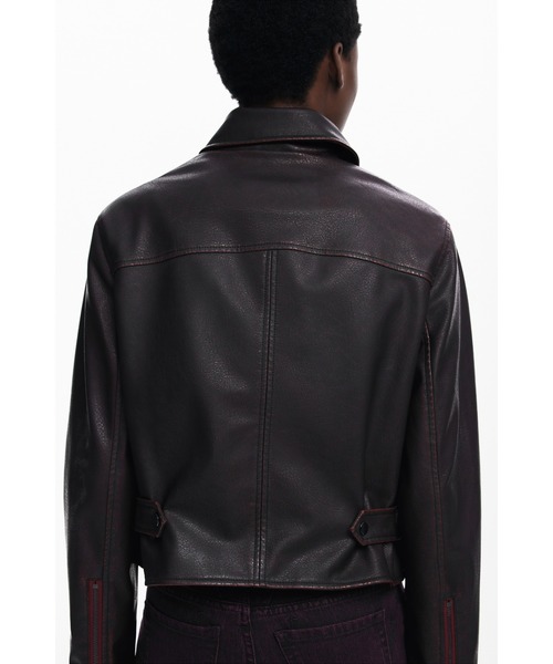 Desigual（デシグアル）の「ボルドーのヴィンテージ レザー風 ジップジャケット（ライダースジャケット・レディース・レッド・XS/S/M/L/XL）」の7枚目の写真