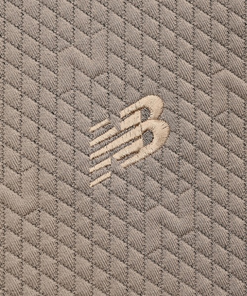 NEW BALANCE（ニューバランス）の「キルトジャガードクルー（スウェット・メンズ・モカ/ブラック・SMALL/MEDIUM/LARGE/X-LARGE/XX-LARGE）」の18枚目の写真